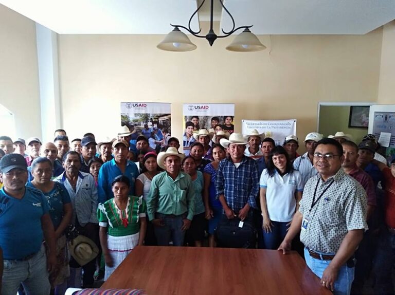 Entrega de Diplomados